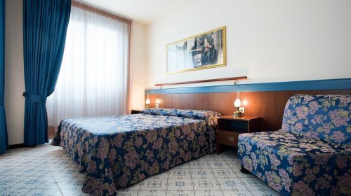 Aparthotel Holiday