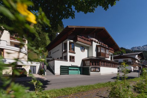 Apartmánový dům Tuenta