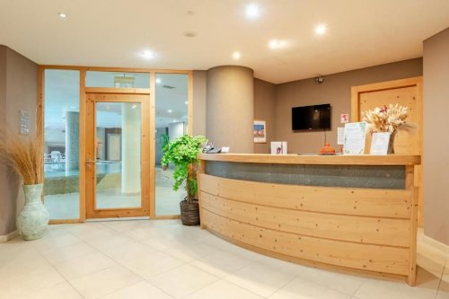 Hotel Alpine Mugon