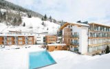 Katalog zájezdů, Hotel der Waldhof