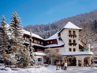 Hotel GUT Trattlerhof & Chalets Hotel GUT Trattlerhof & Chalets