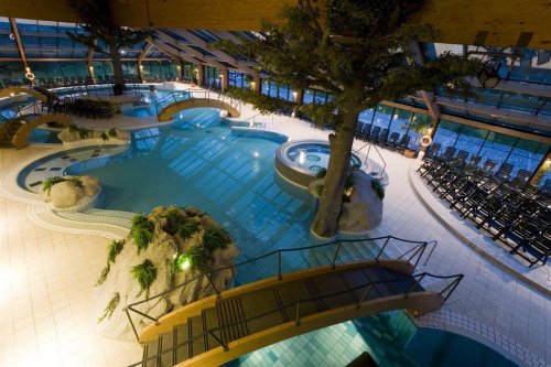 Hotel Eco Bohinj - lyžařský balíček s denním přejezdem, vstupem do aquaparku a polopenzí v ceně