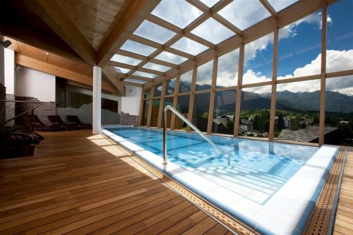 Hotel Eco Bohinj - lyžařský balíček s denním přejezdem, vstupem do aquaparku a polopenzí v ceně
