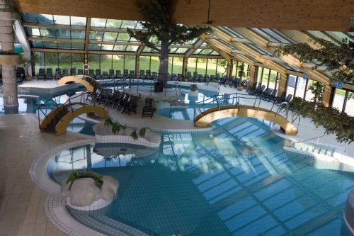 Hotel Eco Bohinj - lyžařský balíček s denním přejezdem, vstupem do aquaparku a polopenzí v ceně