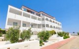 Katalog zájezdů, White Hotel