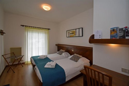 5denní zájezd s dopravou, polopenzí a skipasem v ceně – hotel Comelico