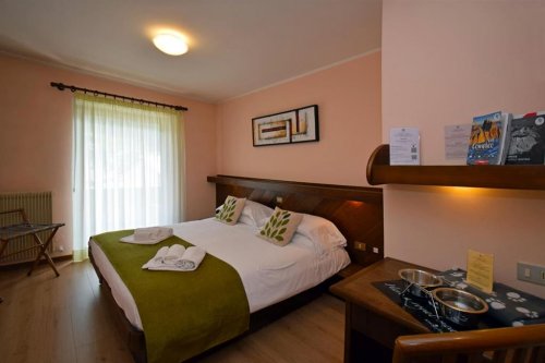 5denní zájezd s dopravou, polopenzí a skipasem v ceně – hotel Comelico