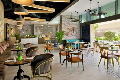 Adagio Premium The Palm