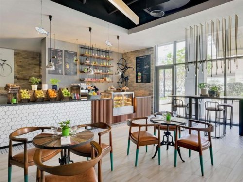 Adagio Premium The Palm